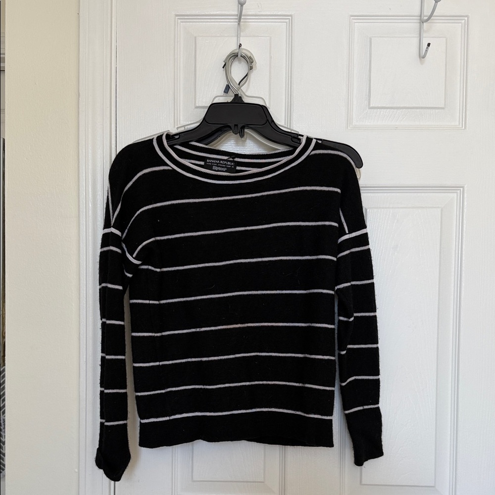 Banana Republic Black and White Striped Crew Neck Sweater